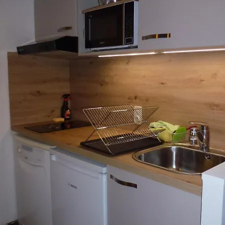 Appartement Cosy Aux Gets, Pres Des Pistes Et Du Centre, Avec Balcon, Garage, Wi-fi, Et Espace Velo - Fr-1-671-34 Les Gets